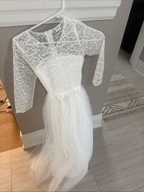 Amazon White Lace Tulle Girls' Formal Dress with Bow Waist